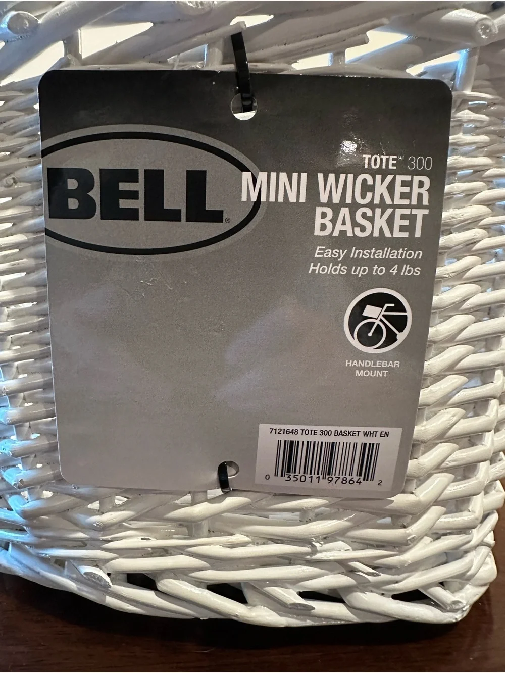 Small wicker bike basket • straps • white